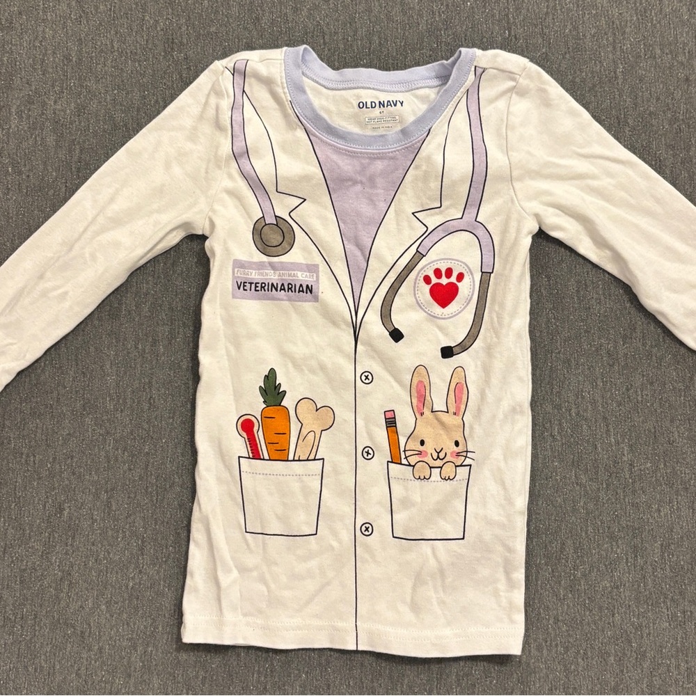 Old Navy White & Lavender Vet Costume Long-Sleeve Tee
